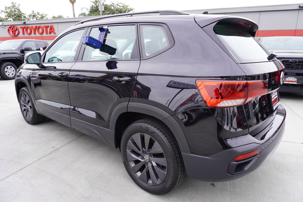 Used 2023 Volkswagen Taos S image 5