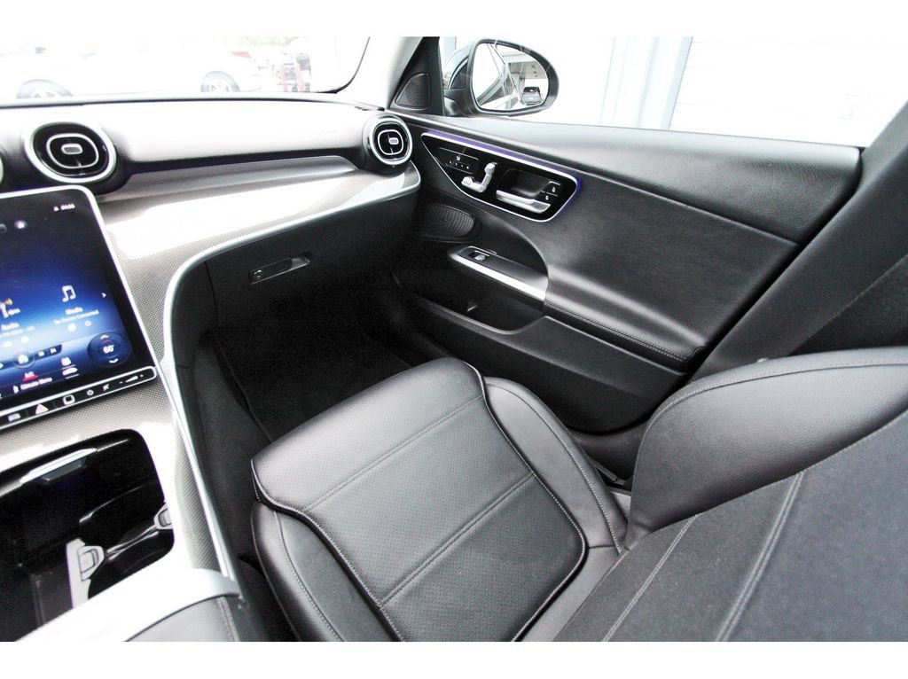 Used 2022 Mercedes-Benz C 300 4MATIC Sedan image 11