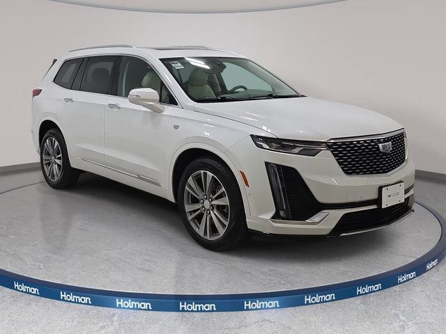 Certified 2022 Cadillac XT6 Premium Luxury w/ Technology Package AWD/4WD image 3