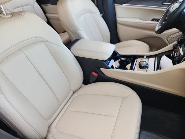Certified 2021 Jeep Grand Cherokee L Limited AWD/4WD image 15