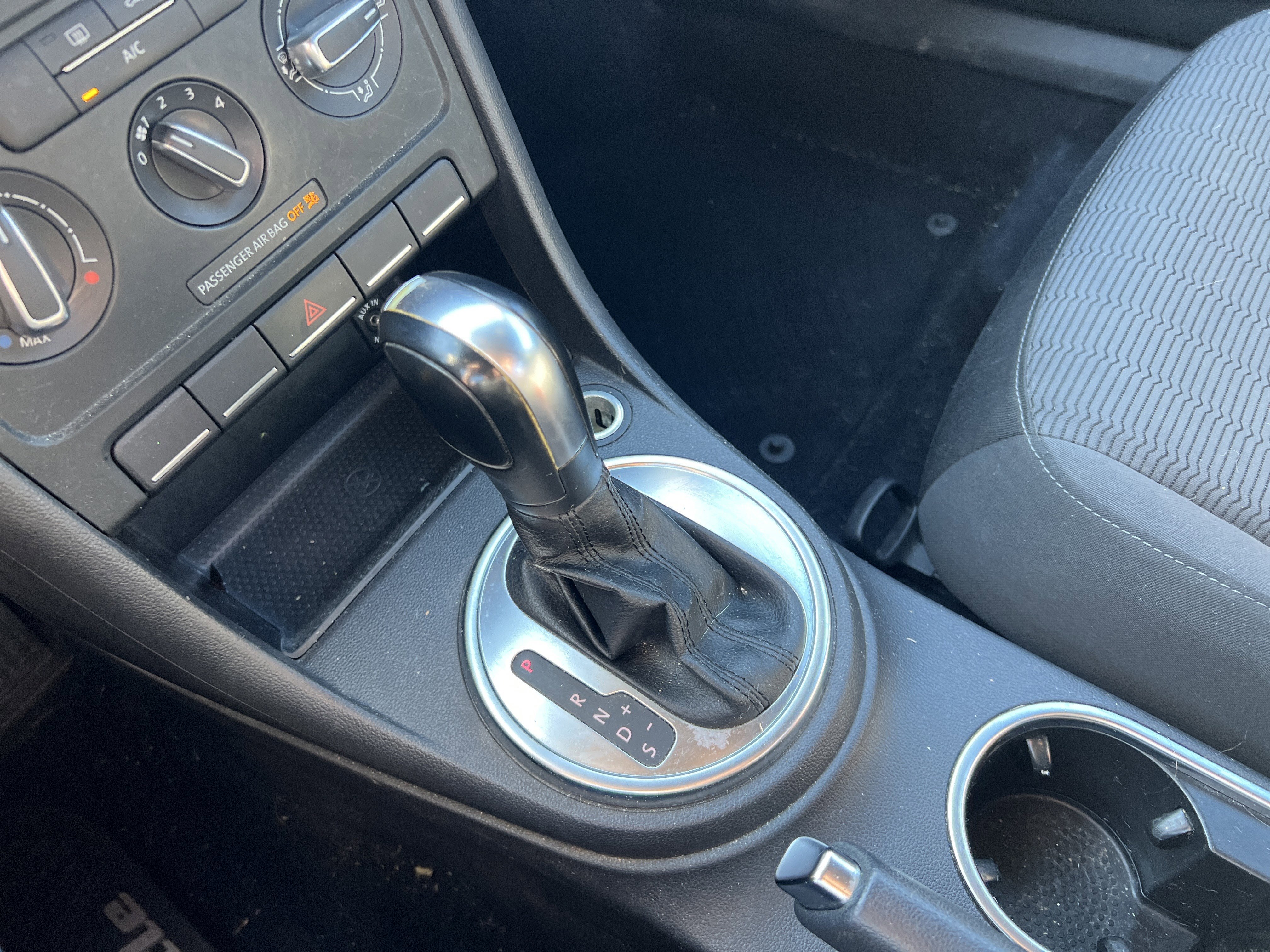 Used 2014 Volkswagen Beetle 2.5 image 20