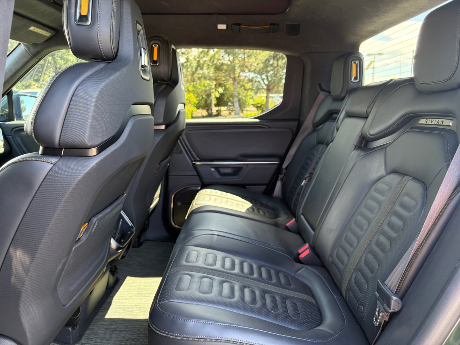 Used 2025 Rivian R1T Adventure AWD/4WD image 18