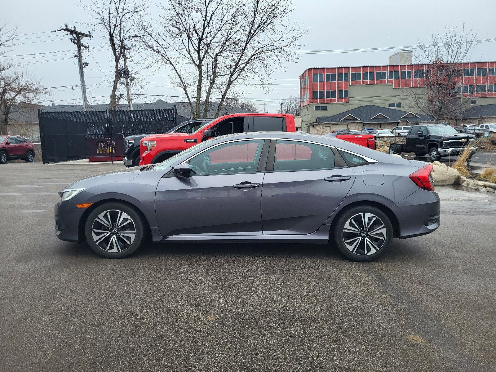 Used 2017 Honda Civic EX-T image 6