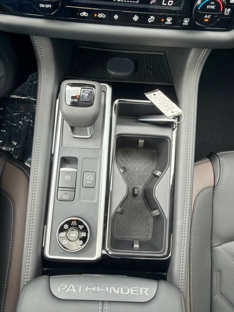 New 2026 Nissan Pathfinder Platinum AWD/4WD image 26