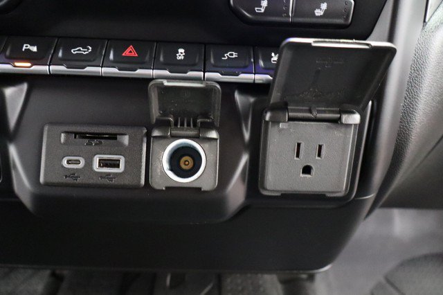 Used 2023 Chevrolet Silverado 2500 LTZ w/ Safety Package AWD/4WD image 74