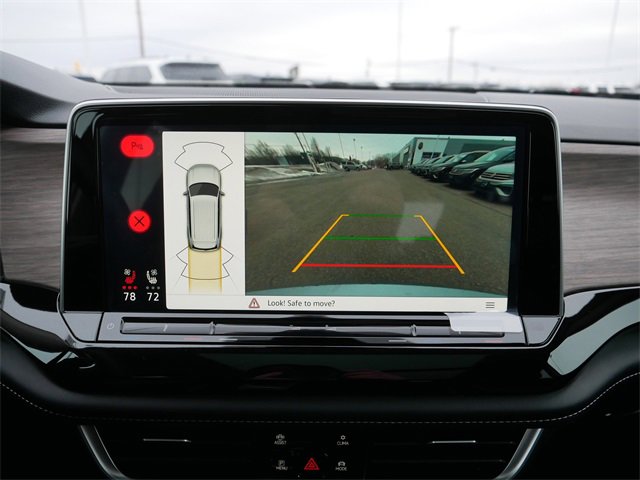 Certified 2025 Volkswagen Atlas SEL image 32