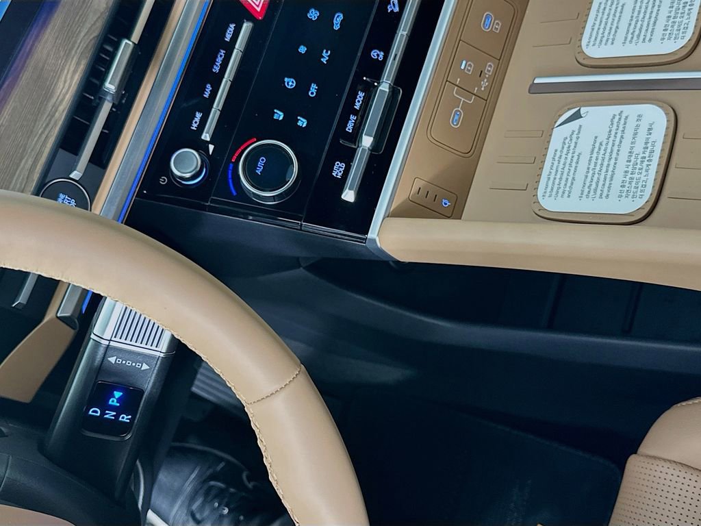 New 2026 Hyundai Santa Fe Limited FWD image 15