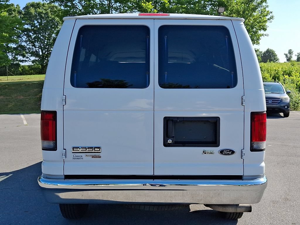 Used 2012 Ford E-350 and Econoline 350 XLT RWD image 6