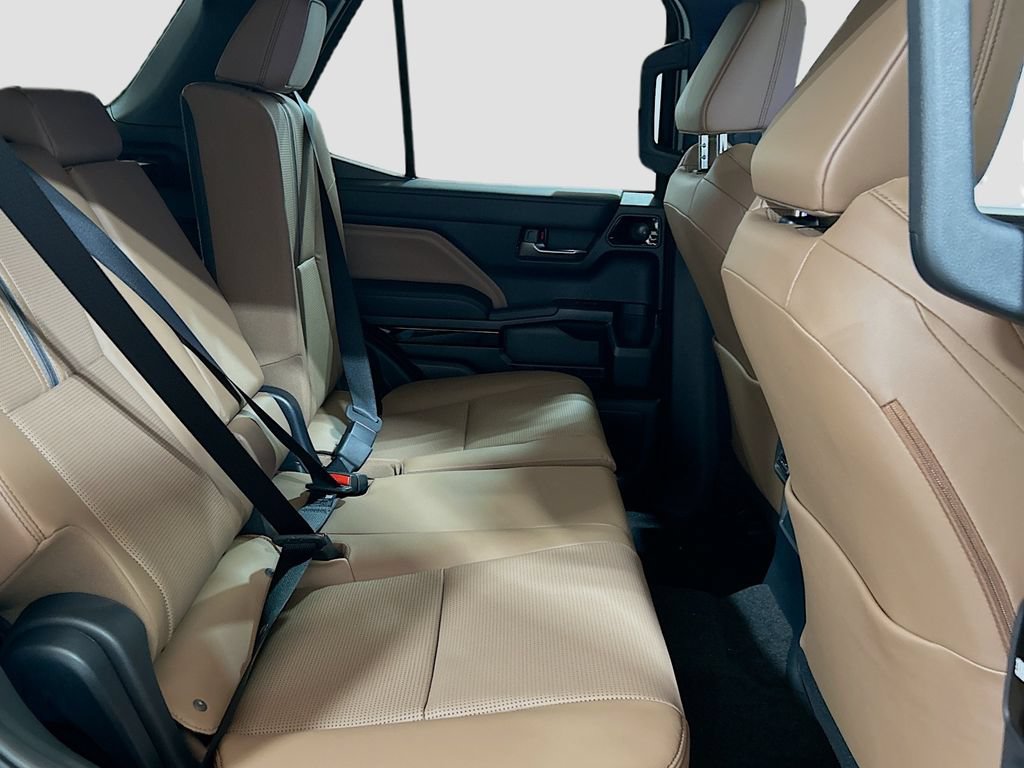 New 2026 Toyota 4Runner Limited AWD/4WD image 27