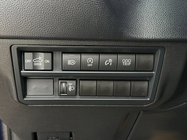Used 2025 Toyota Tundra SR5 AWD/4WD image 25