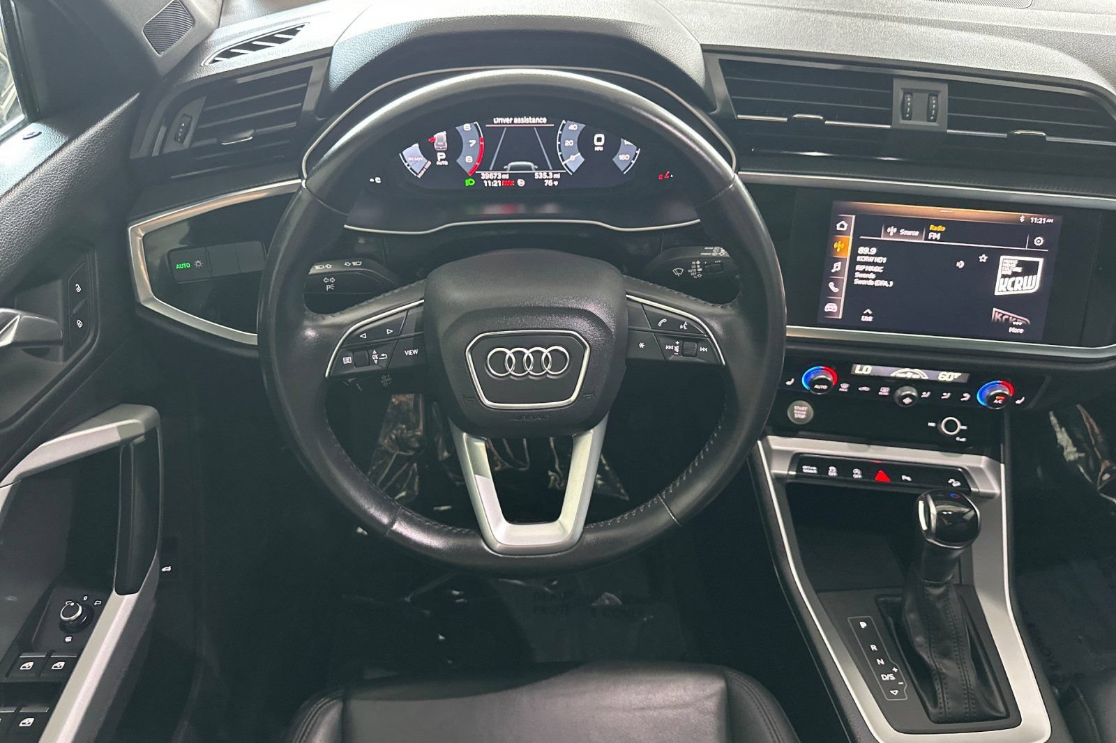 Used 2020 Audi Q3 2.0T Premium w/ Convenience Package AWD/4WD image 15