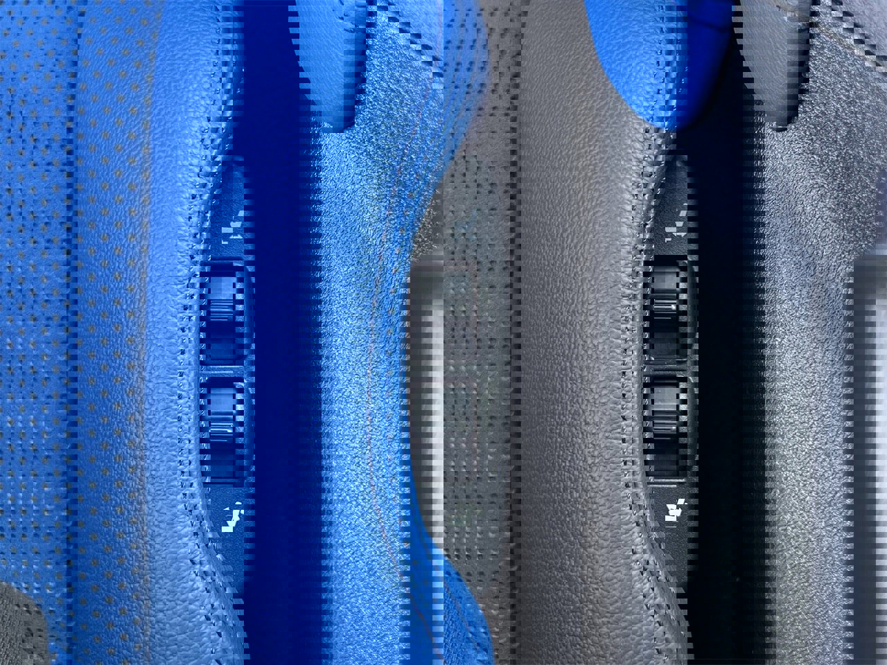 Certified 2024 Nissan Z Performance w/ Floor Mat Package image 13