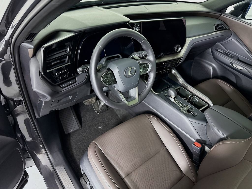 Certified 2026 Lexus TX 350 FWD w/ Technology Package image 9