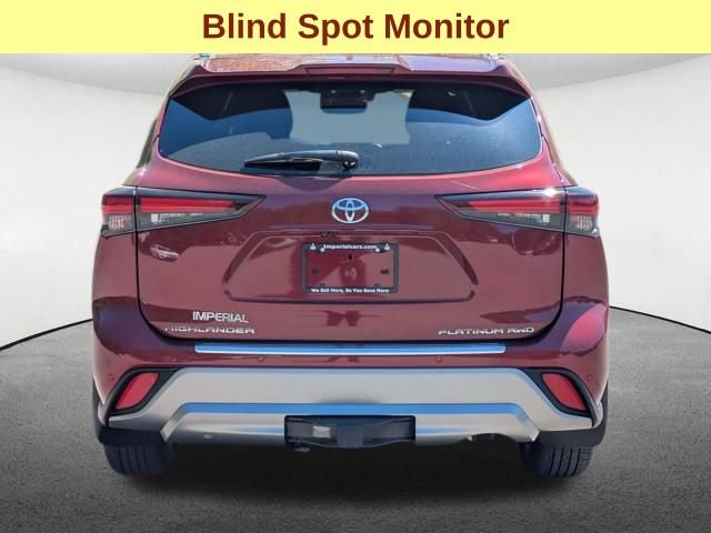 Used 2025 Toyota Highlander Platinum AWD/4WD image 6