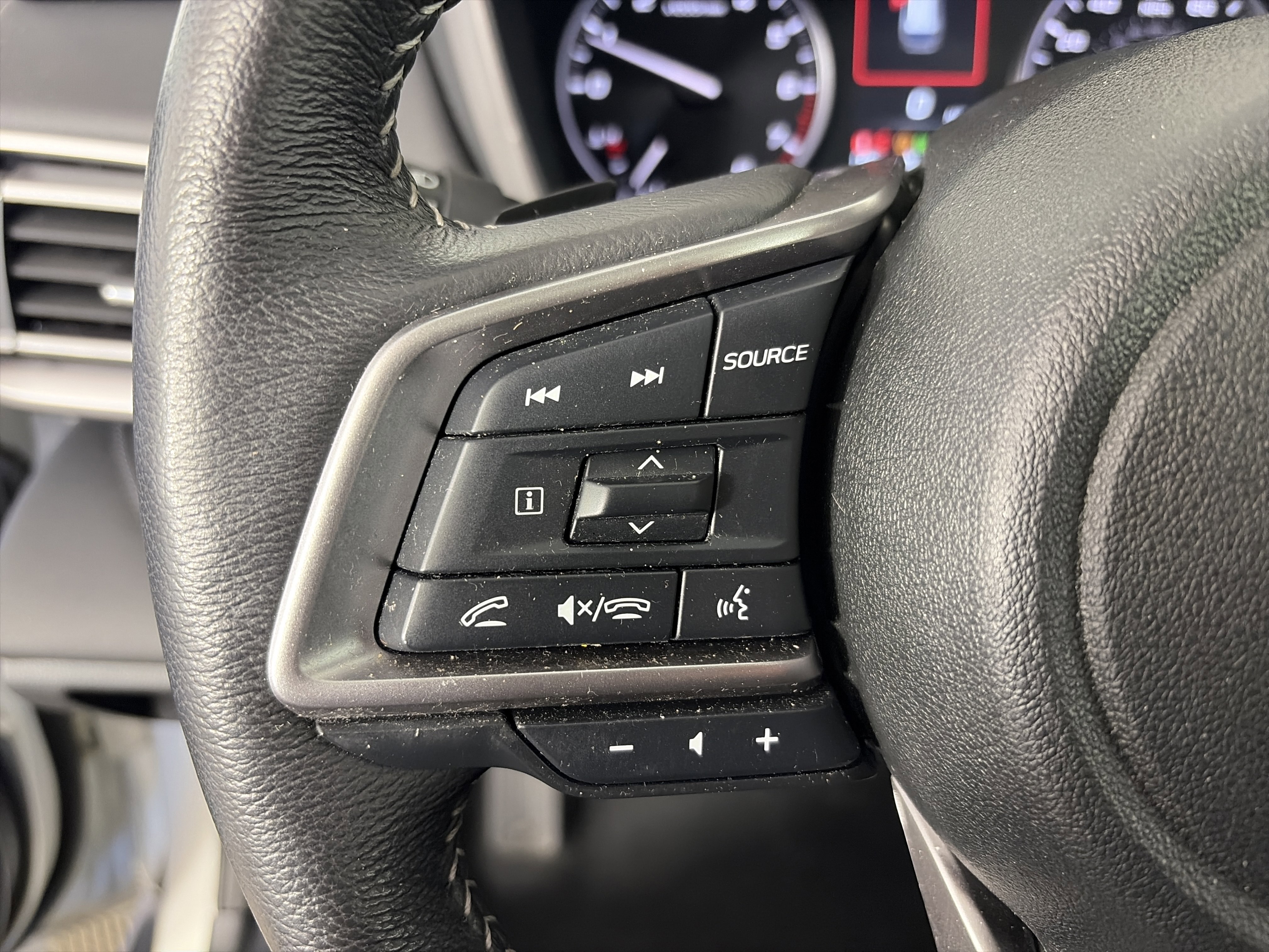 Certified 2024 Subaru Outback Limited image 32