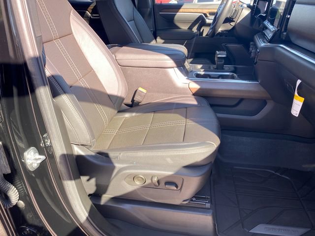 Certified 2025 Chevrolet Silverado 1500 High Country image 36