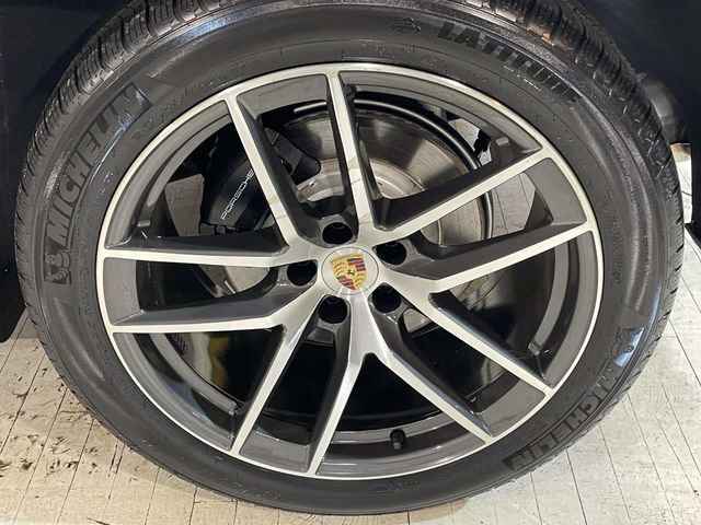 New 2026 Porsche Macan image 12