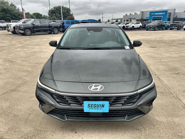 Used 2025 Hyundai Elantra SEL FWD image 30