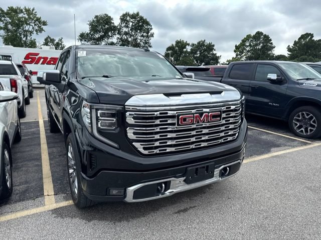 Used 2022 GMC Sierra 1500 Denali AWD/4WD image 4