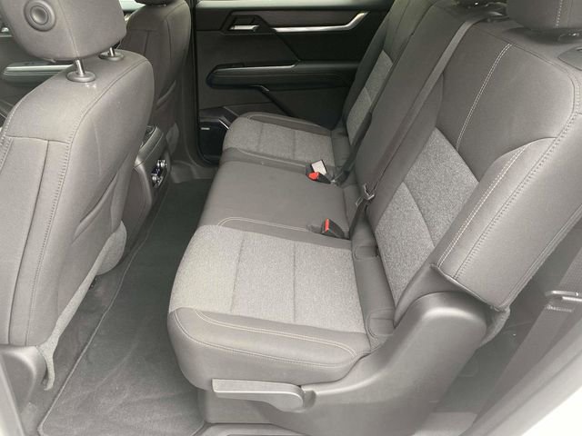 Used 2025 GMC Acadia Elevation image 16