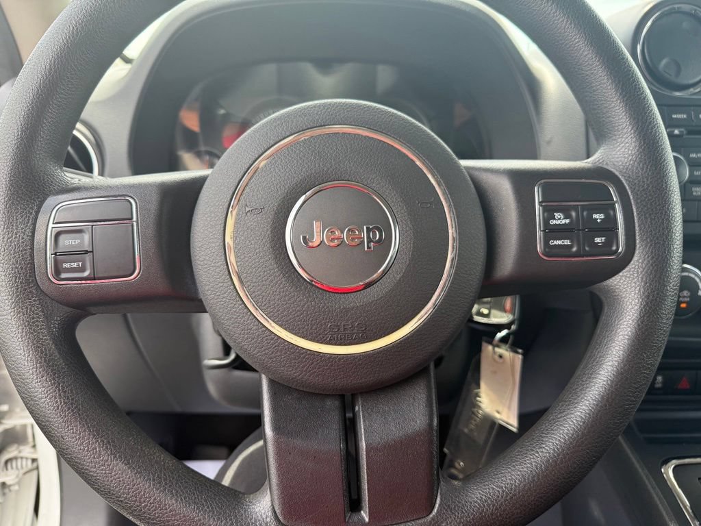 Used 2016 Jeep Patriot Sport w/ Power Value Group AWD/4WD image 29