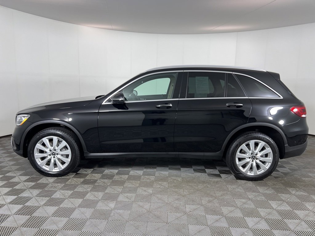Used 2021 Mercedes-Benz GLC 300 4MATIC image 23