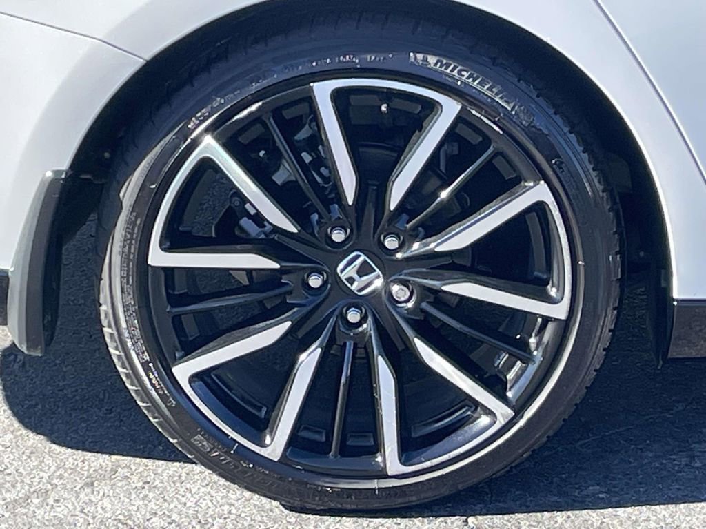 Used 2024 Honda Accord Touring image 13