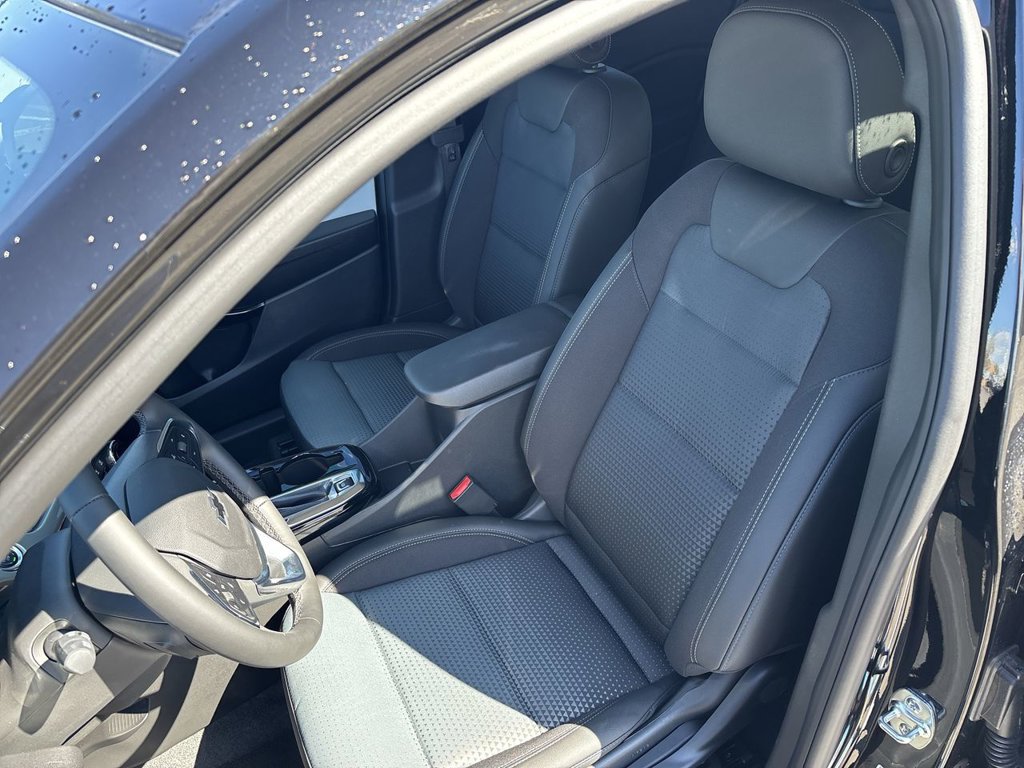 New 2026 Chevrolet Trax LT w/ Driver Confidence Package FWD image 19