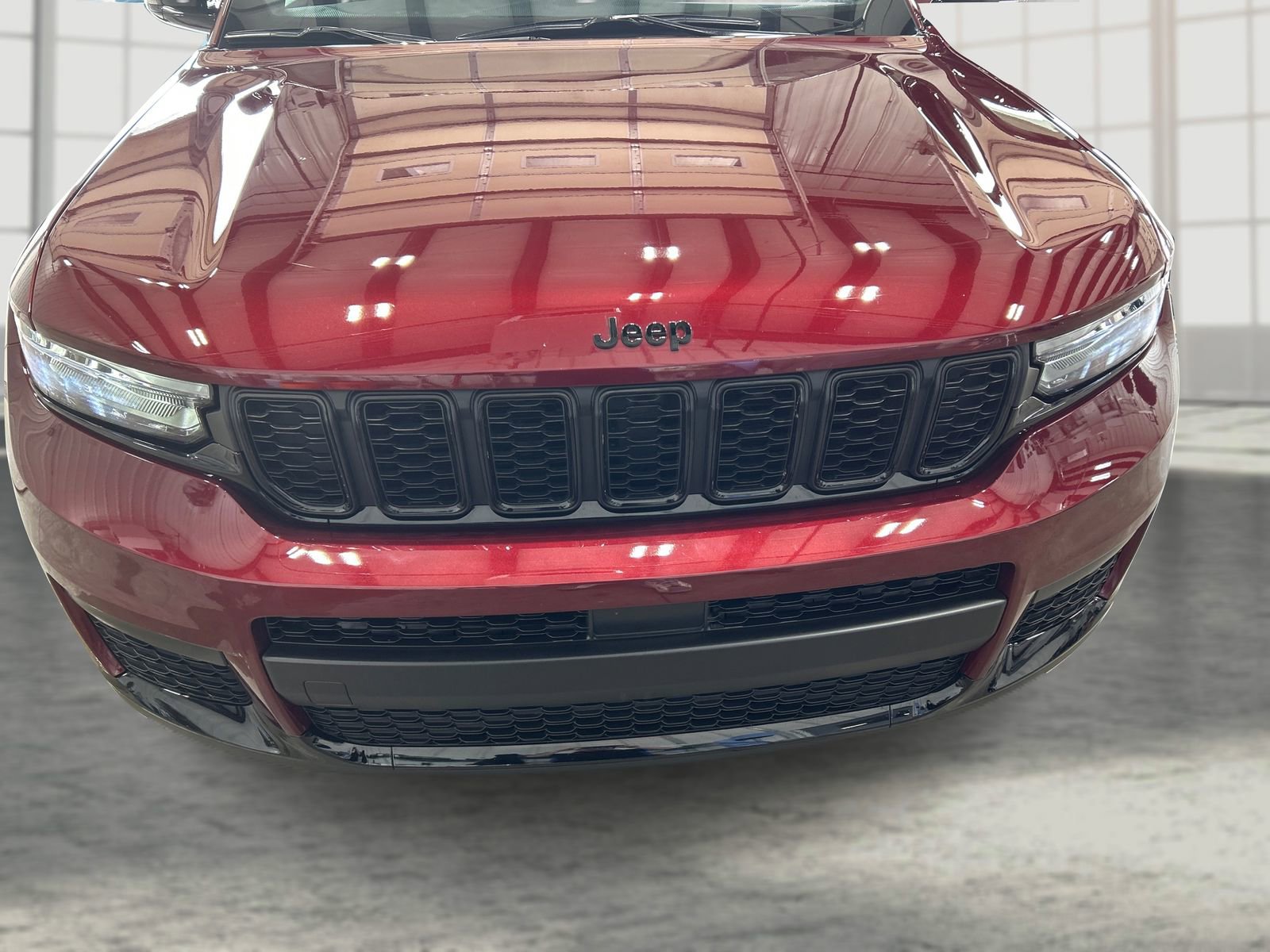 Used 2024 Jeep Grand Cherokee L Altitude image 22