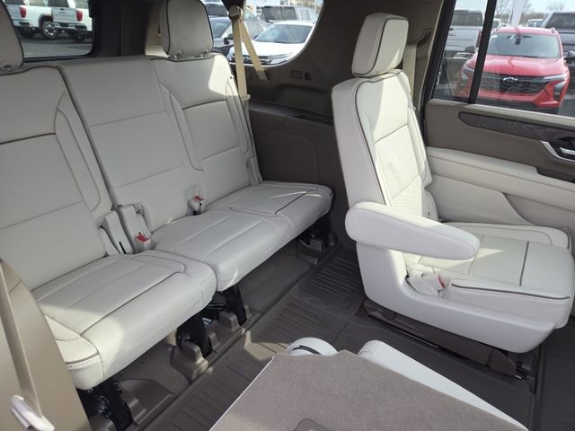 New 2026 GMC Yukon XL Denali w/ Denali Reserve Package image 33