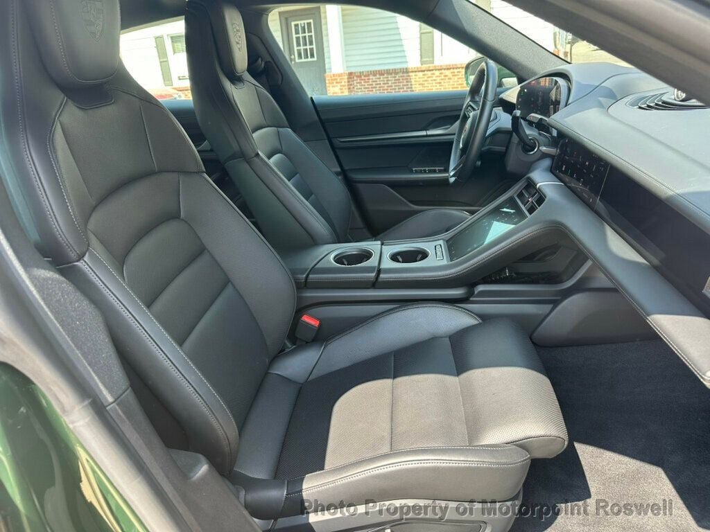 Used 2025 Porsche Taycan RWD image 12