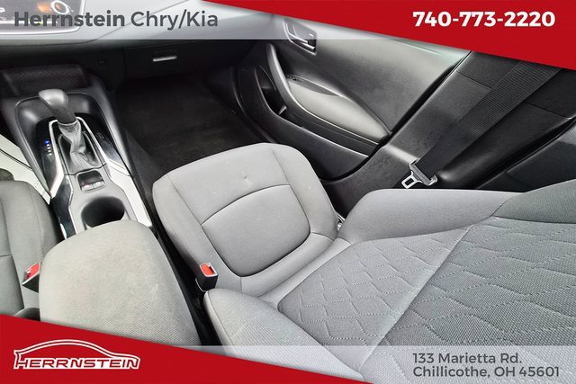 Used 2022 Toyota Corolla LE image 14