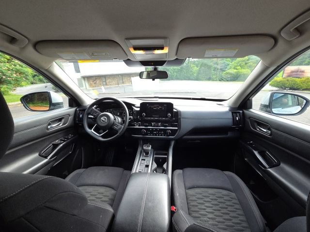Used 2022 Nissan Pathfinder S FWD image 30