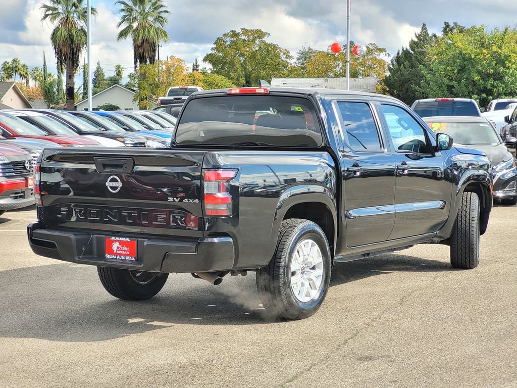 Used 2023 Nissan Frontier SV image 5