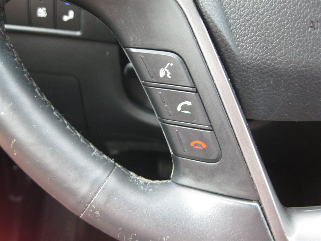 Used 2015 Hyundai Santa Fe GLS w/ Option Group 03 FWD image 17