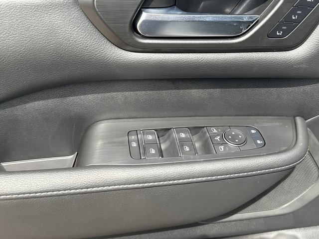 New 2026 Nissan Armada SL w/ Captain's Chari Seat Package image 11