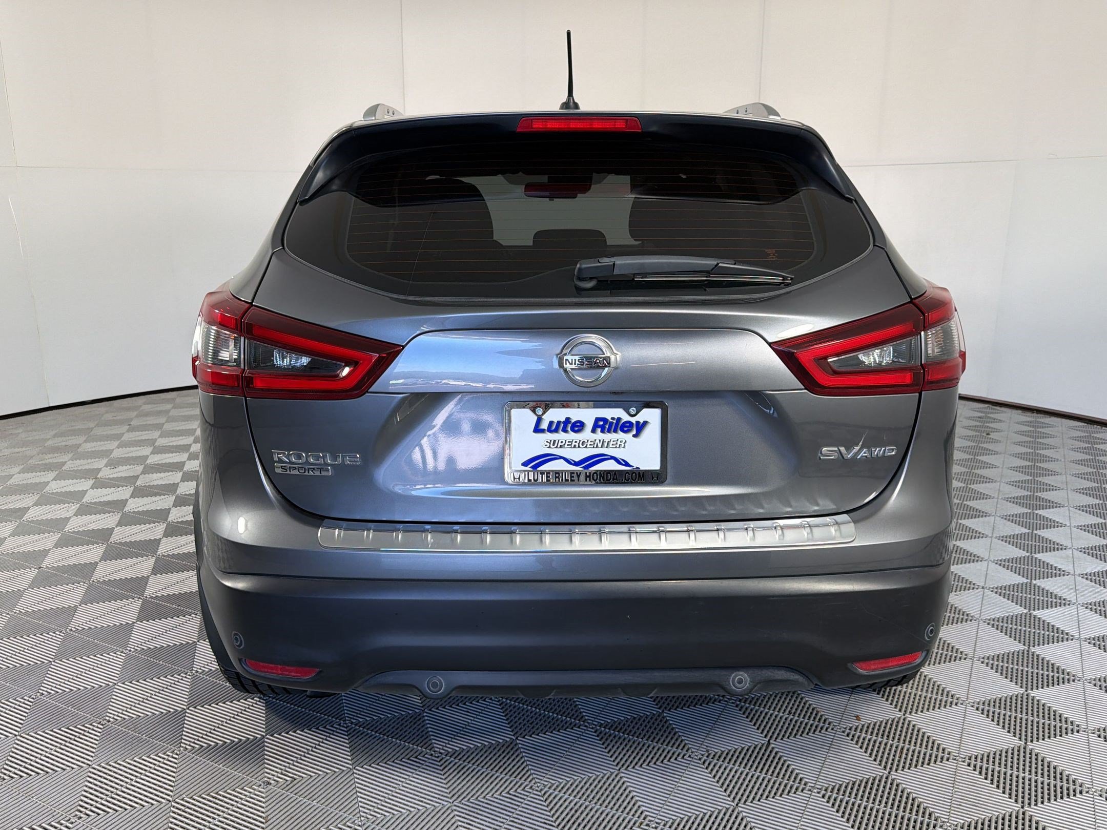 Used 2022 Nissan Rogue Sport SV AWD/4WD image 10