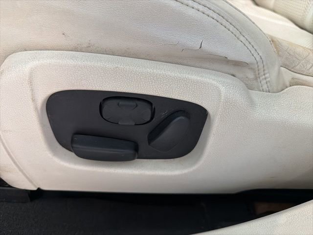 Used 2010 Lincoln MKS AWD image 14