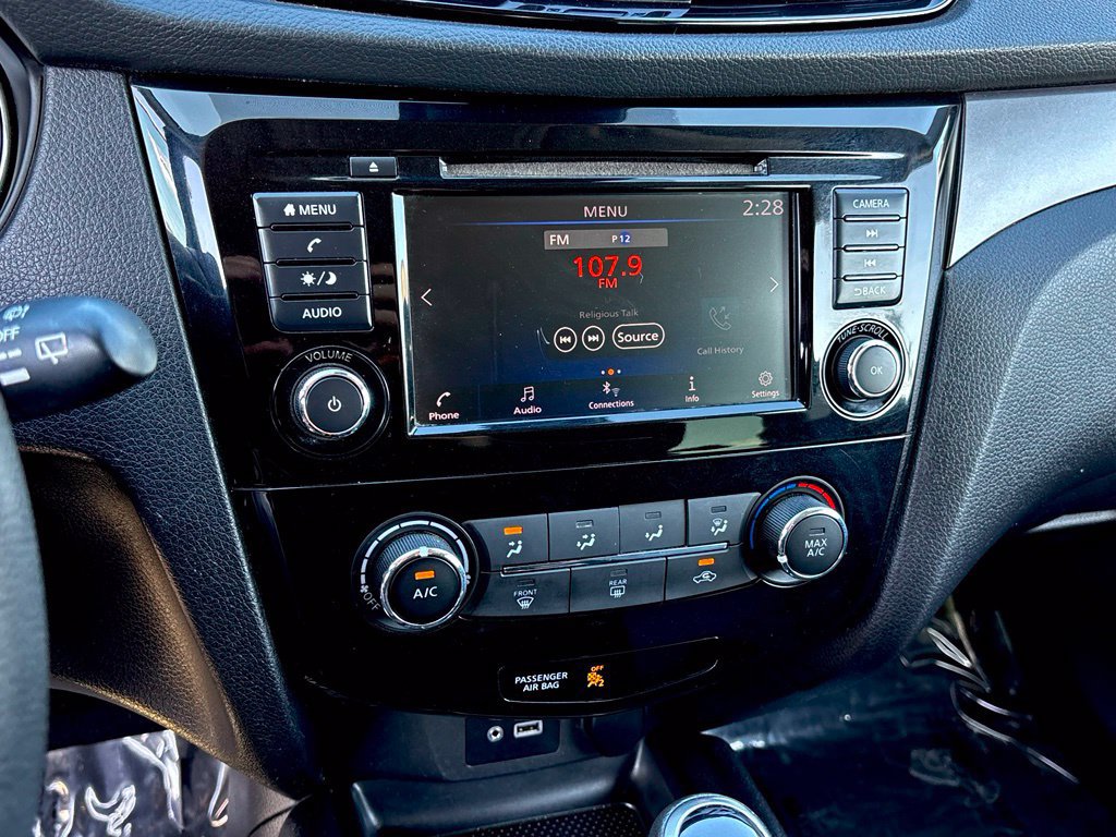 Used 2021 Nissan Rogue Sport S FWD image 14