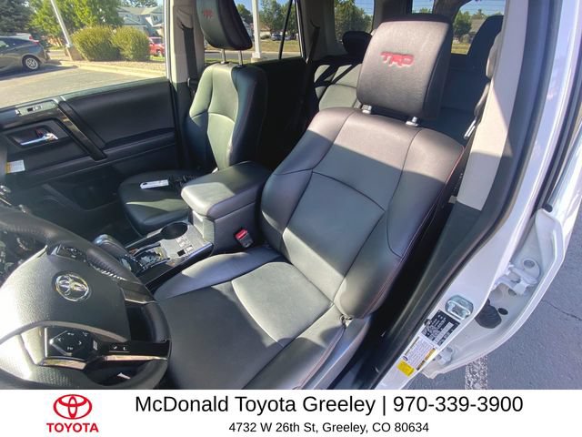Used 2020 Toyota 4Runner Venture w/ Moonroof Package AWD/4WD image 11