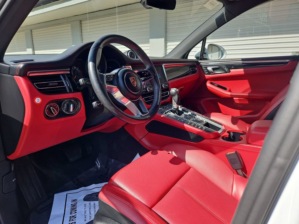 Used 2020 Porsche Macan GTS AWD/4WD image 4