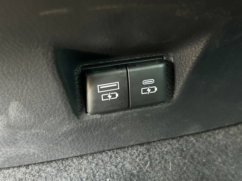 Certified 2025 Toyota Camry XLE FWD image 21