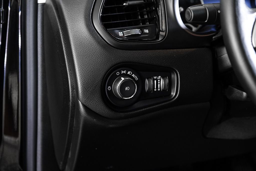 Used 2023 Jeep Renegade Altitude w/ Sun/Sound Group image 30