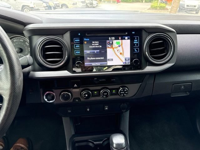 Used 2017 Toyota Tacoma TRD Sport w/ Tow Package (A/T) AWD/4WD image 19