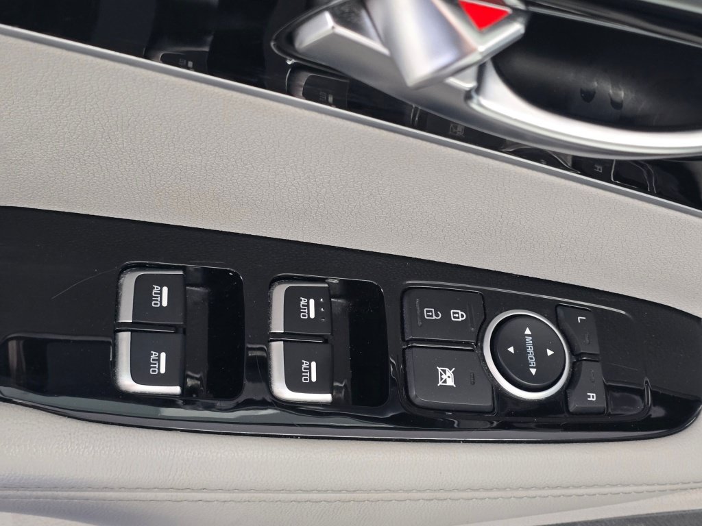 Used 2019 Kia Sorento SX FWD image 21