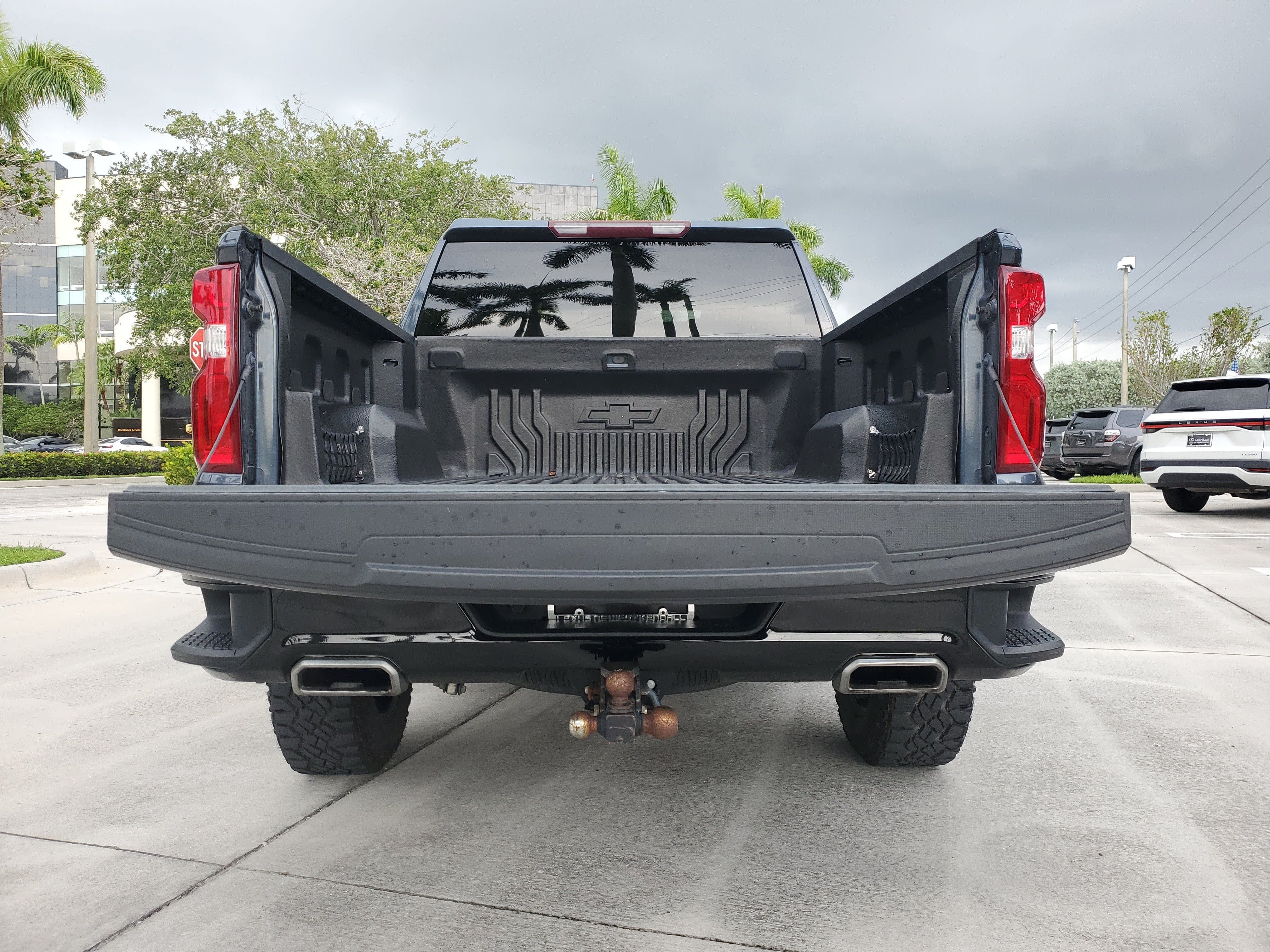 Used 2021 Chevrolet Silverado 1500 Custom Trail Boss AWD/4WD image 10