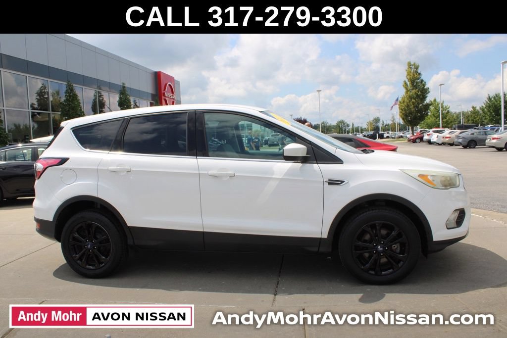 Used 2017 Ford Escape SE AWD/4WD image 6