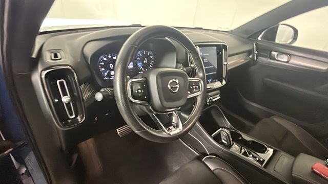 Used 2019 Volvo XC40 T5 R-Design AWD/4WD image 13