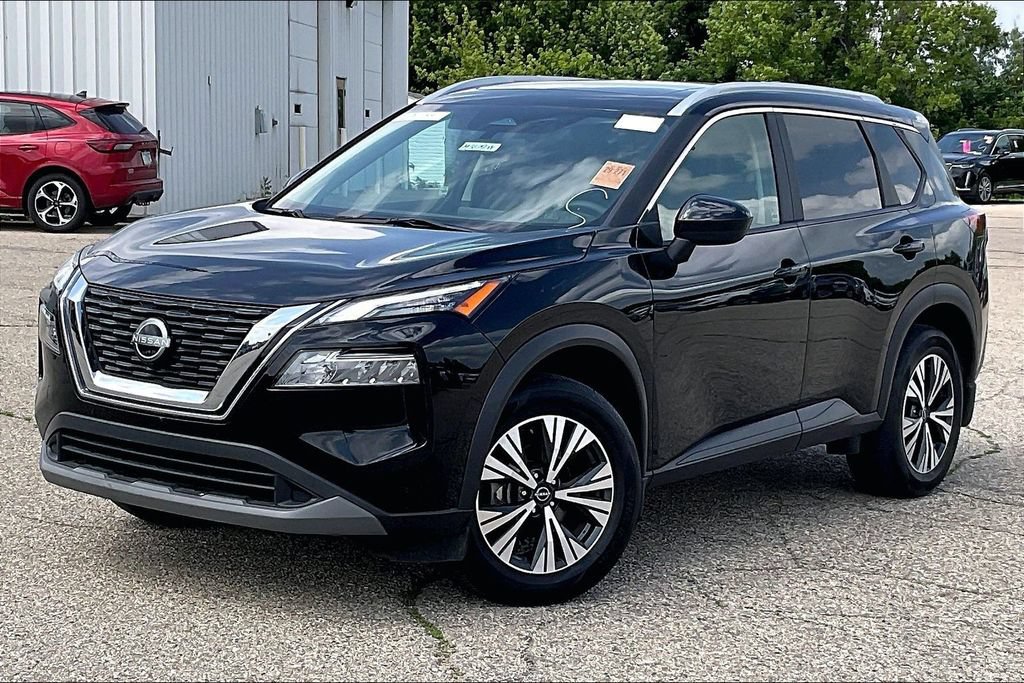 Used 2023 Nissan Rogue SV w/ SV Premium B Package AWD/4WD image 2