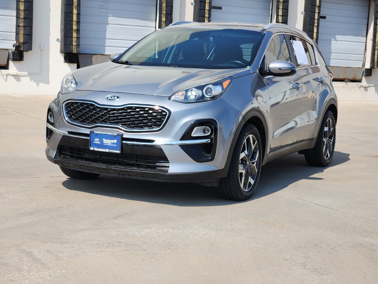 Used 2021 Kia Sportage EX FWD image 2
